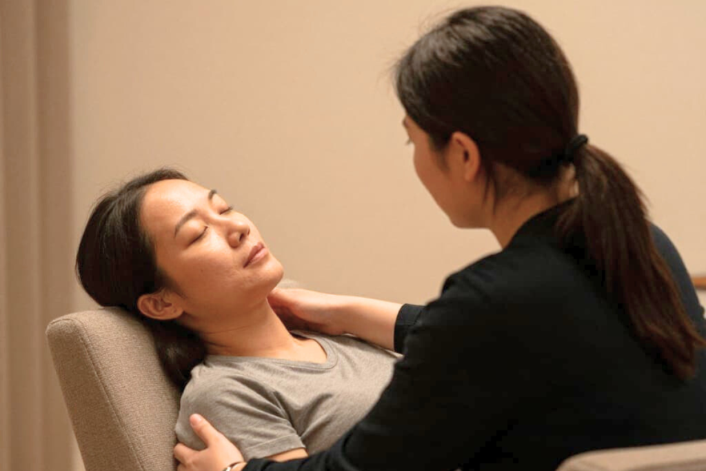 Supportive therapy session demonstrating trauma-informed care in an intensive outpatient program setting.